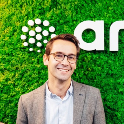 Vincent Duchesne, Arnest